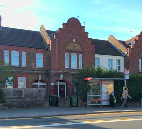 2 Bedroom Flat To Rent In Lea Bridge Road, London, E10