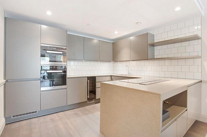 2 Bedroom Flat To Rent In Crisp Road, London, W6