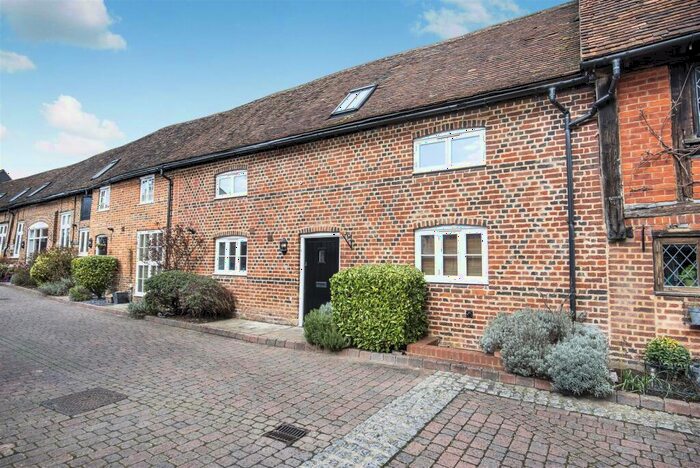 3 Bedroom House To Rent In Bancroft, Hitchin, SG5