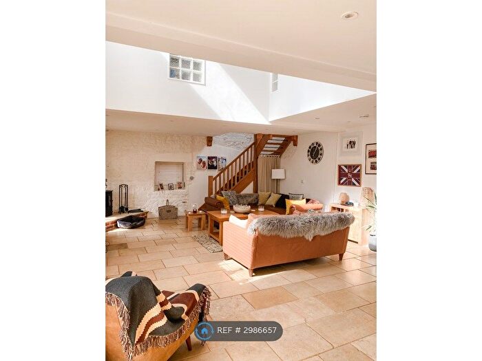 2 Bedroom Semi-detached House To Rent In Barrowden Road, Stamford, PE9