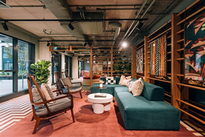 1 Bedroom Apartment To Rent In Quarry Hill, Leeds, LS2