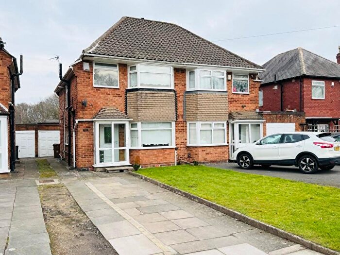 3 Bedroom Semi-Detached House To Rent In Yardley Wood Road, Shirley, Solihull, B90