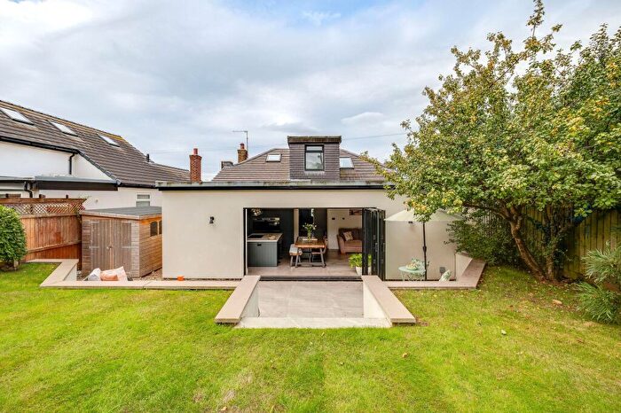 3 Bedroom Detached Bungalow For Sale In Westway, Heswall, CH60