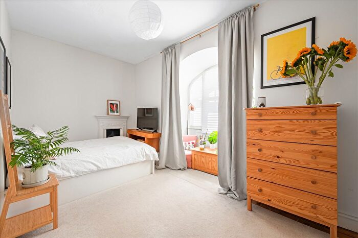 Studio To Rent In Uxbridge Road, Shepherd's Bush, W12