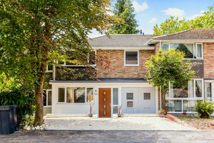 4 Bedroom Terraced House To Rent In Warwick Close, Winchester, SO23