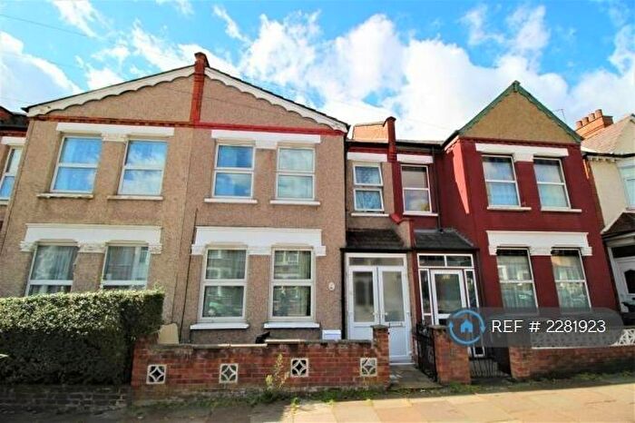 3 Bedroom Terraced House To Rent In Solway Road, London, N22