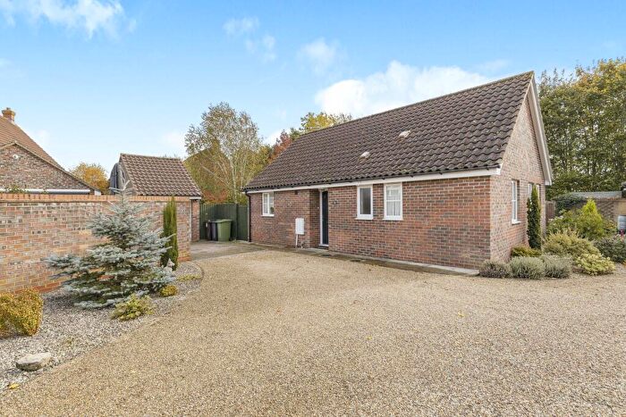 2 Bedroom Bungalow For Sale In Wood Avens Way, Wymondham, Norfolk, NR18