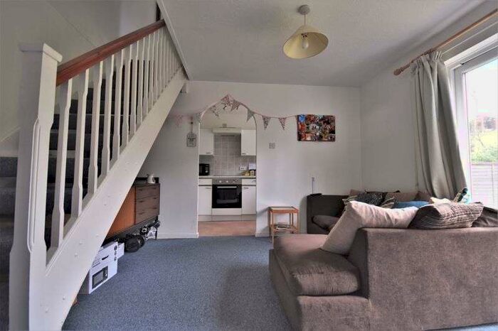 1 Bedroom Property To Rent In St. Peters Gardens, Farnham, GU10