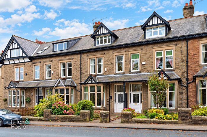 4 Bedroom Terraced House For Sale In Keighley Road, Colne, BB8