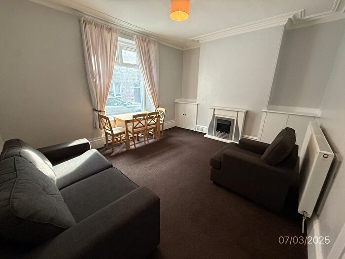 1 Bedroom Flat To Rent In Raeburn Place, Ground Floor Left, Aberdeen, AB25