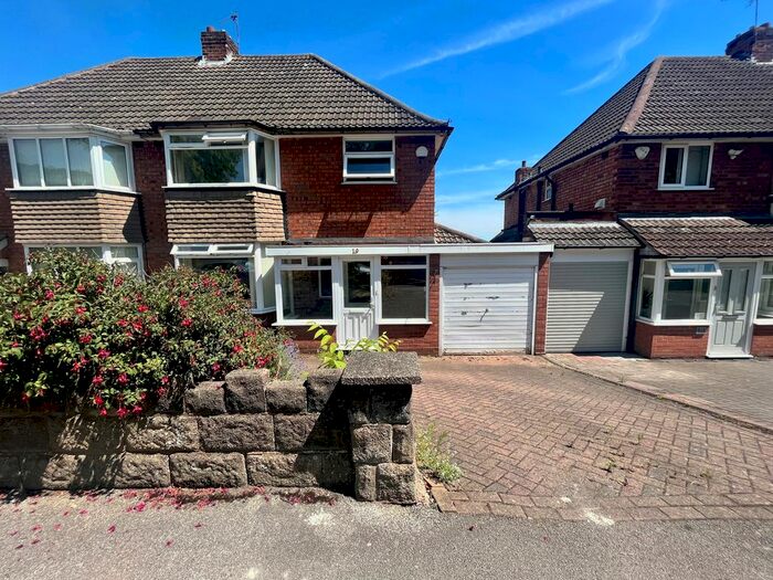 3 Bedroom Property To Rent In Chestnut Drive, Castle Bromwich, Birmingham, B36