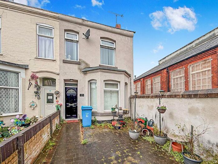 3 Bedroom End Of Terrace House For Sale In Lonsdale Street, Hull, HU3