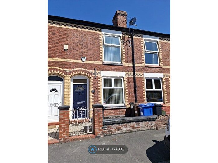 2 Bedroom Terraced House To Rent In Roscoe Street, Stockport, SK3
