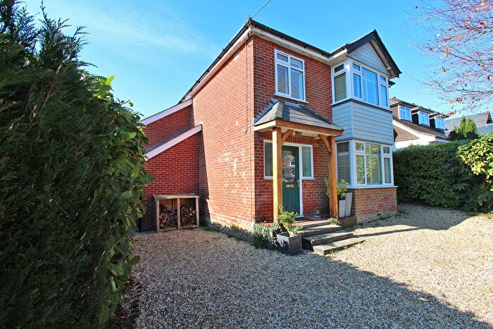 4 Bedroom Detached House For Sale In Manchester Road, Sway, Lymington, Hampshire, SO41