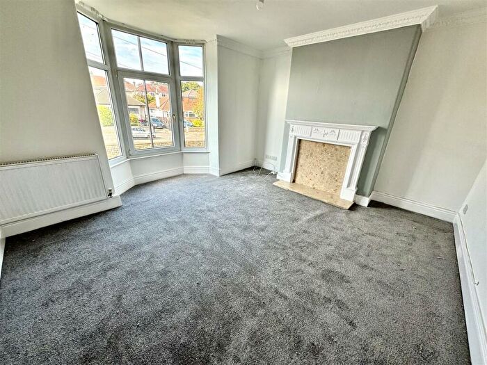 2 Bedroom Penthouse To Rent In Baslow Road, Sheffield, S17