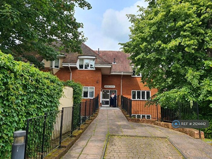 1 Bedroom Flat To Rent In Brook Lodge, Chipping Ongar, CM5