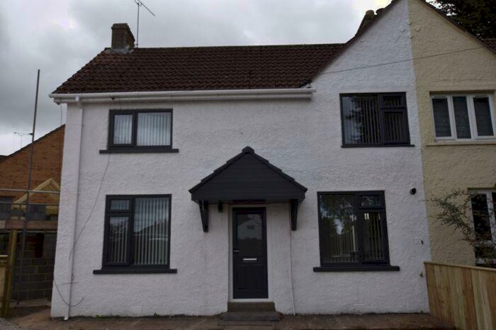 3 Bedroom Semi-Detached House To Rent In Eggshill Lane, Yate, BS37
