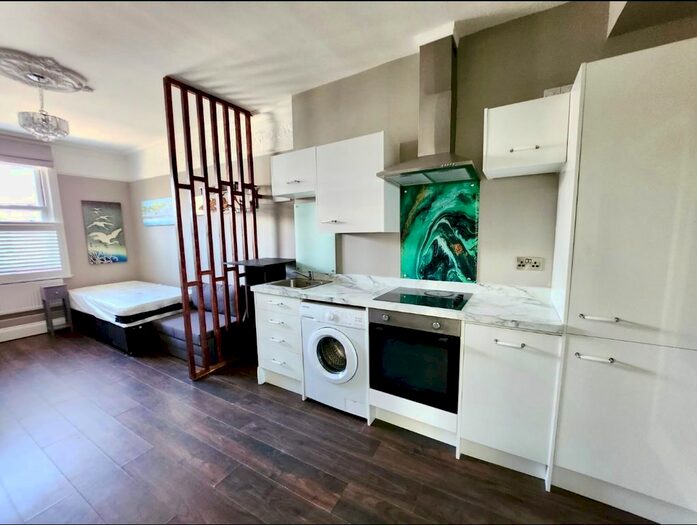 1 Bedroom Studio To Rent In Ditchling Road, Brighton, BN1