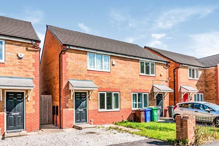 2 Bedroom Terraced House To Rent In Plymouth Grove, Manchester, M13