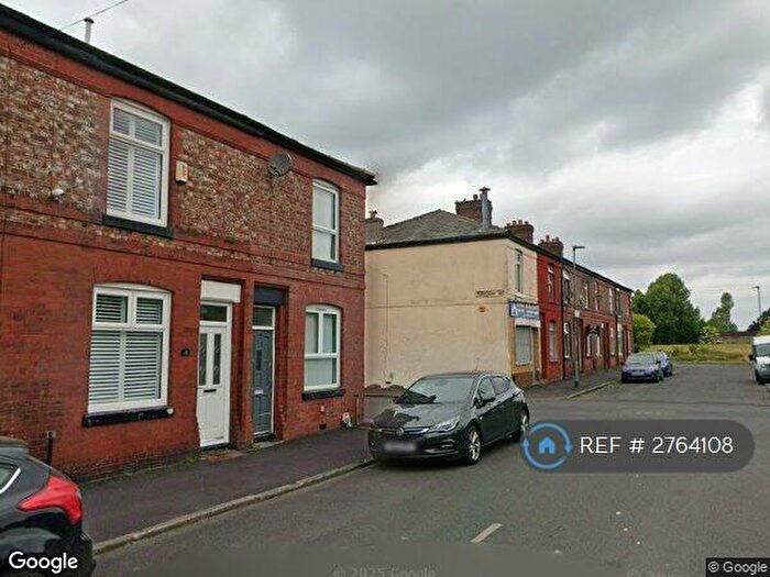 2 Bedroom Terraced House To Rent In Crawford Street, Manchester, M40