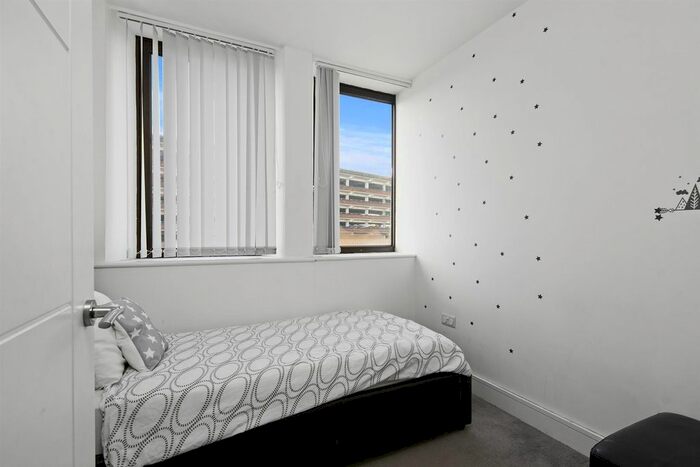2 Bedroom Flat For Sale In Eleanor Cross Road, Waltham Cross, EN8