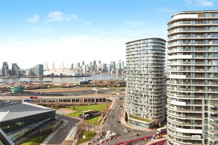 1 Bedroom Flat To Rent In Western Gateway, Docklands/Excel, London, E16