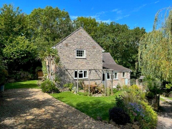 3 Bedroom Detached House To Rent In Quarry Lane, Bridport, DT6