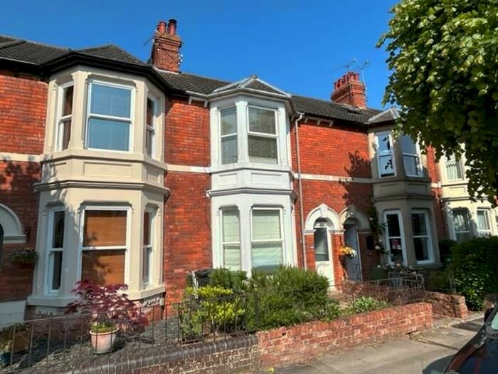 3 Bedroom Terraced House To Rent In Goddard Avenue, Old Town, Swindon, SN1