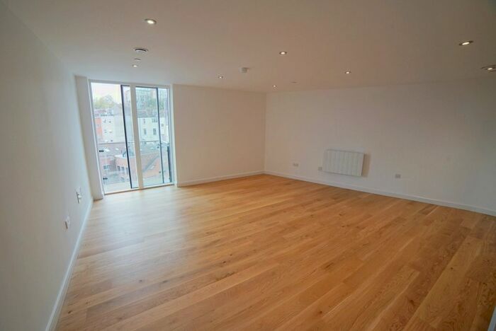 2 Bedroom Flat To Rent In Lewins Mead, Bristol, BS1
