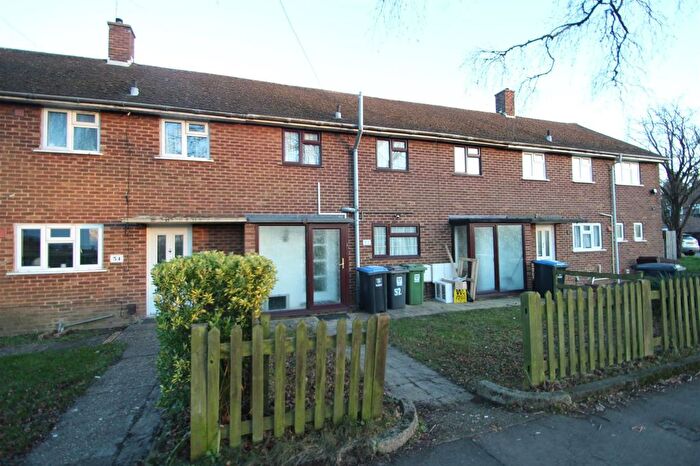 3 Bedroom Terraced House To Rent In Adeyfield Road, Hemel Hempstead, HP2