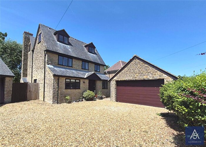 5 Bedroom Detached House For Sale In Charlton Way, Farthinghoe, Brackley, NN13