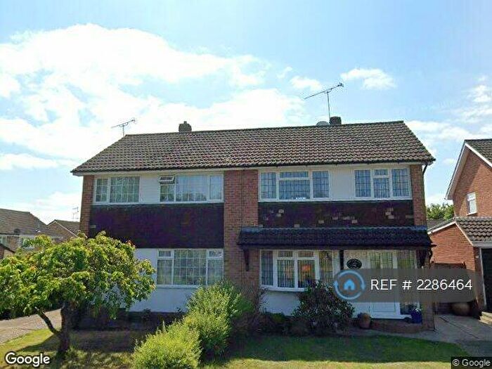 3 Bedroom Semi-Detached House To Rent In Nightingale Road, Woodley, Reading, RG5