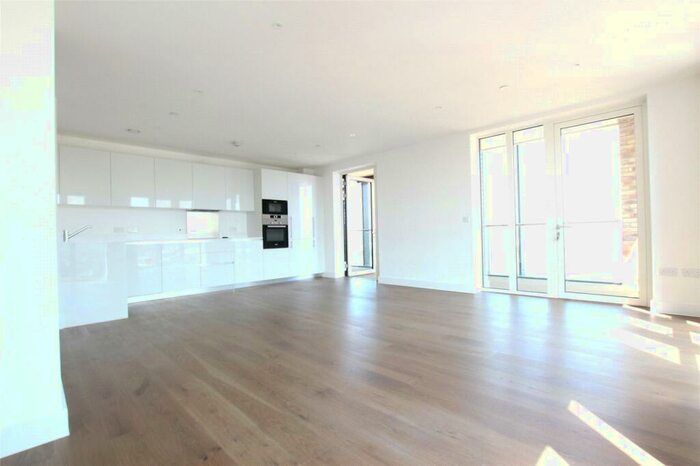 3 Bedroom Apartment To Rent In Duncombe House, Victory Parade, London, SE18