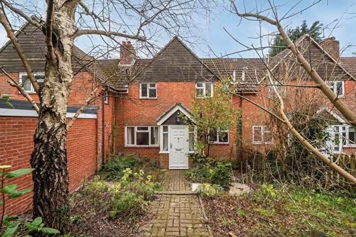 3 Bedroom Terraced House To Rent In Couch Green, Martyr Worthy, SO21