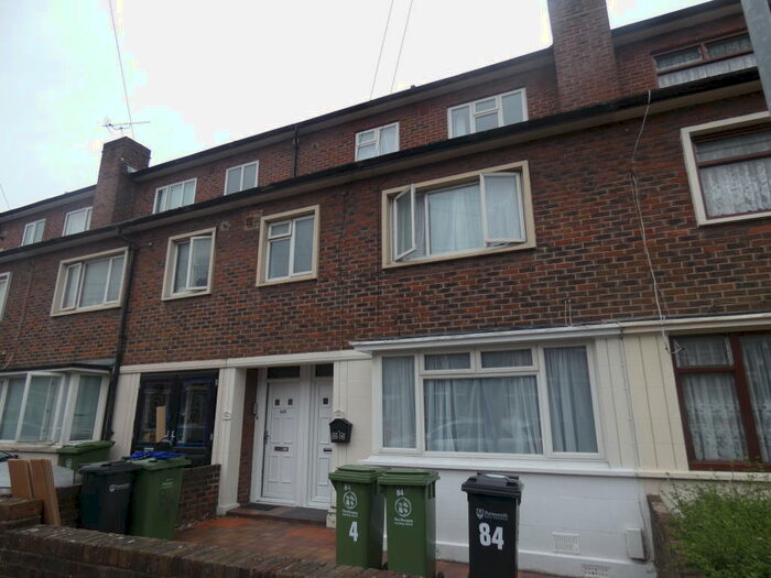 3 Bedroom Maisonette To Rent In Laburnum Grove, Portsmouth, PO2