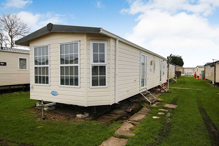 2 Bedroom Bungalow To Rent In Sheerness Holiday Park, Halfway Road, Minster On Sea, Sheerness, ME12
