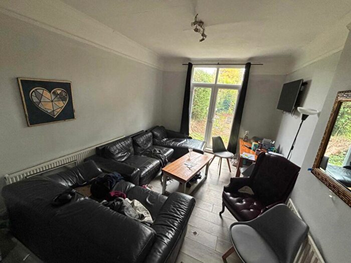 8 Bedroom Semi Detached House To Rent In Egerton Road, Fallowfield, M14