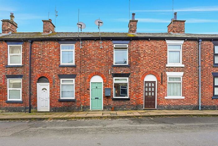 1 Bedroom Terraced House For Sale In John Street, Macclesfield, SK11