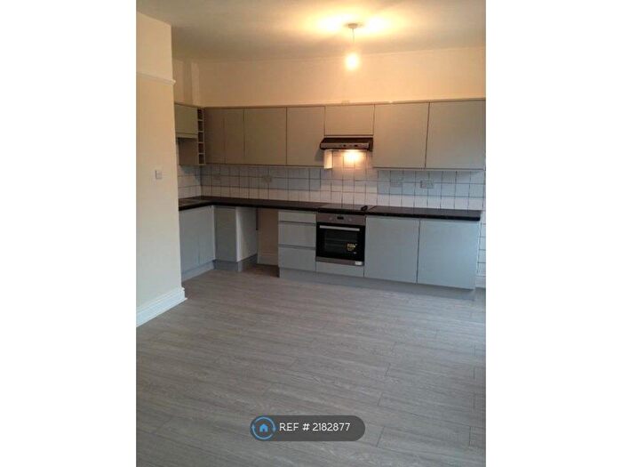 1 Bedroom Flat To Rent In Grange Rd, West Kirby, CH48