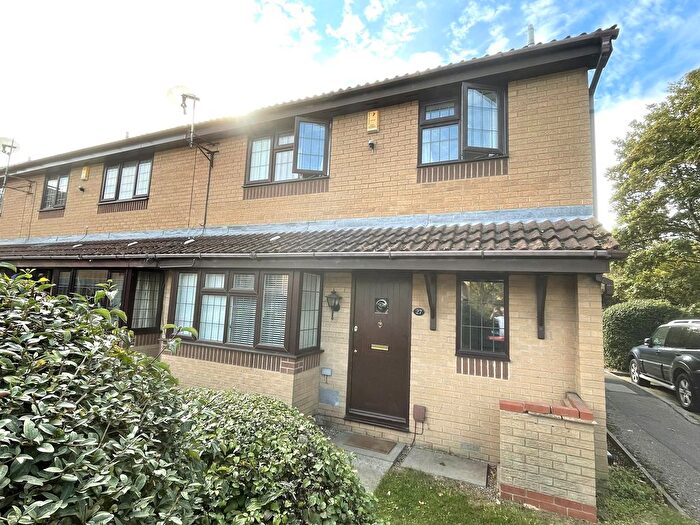 2 Bedroom Property For Sale In Rolvenden Grove, Kents Hill, Milton Keynes, Buckinghamshire., MK7