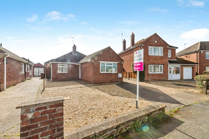2 Bedroom Detached Bungalow For Sale In Baildon Crescent, North Hykeham, Lincoln, LN6
