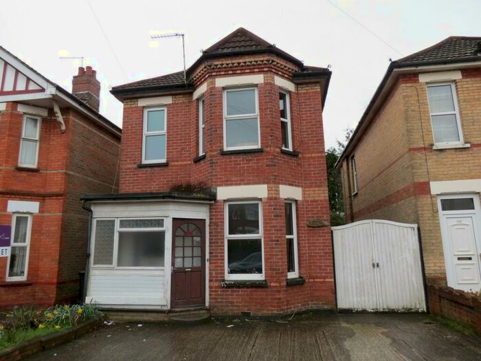 6 Bedroom House To Rent In Bedroom House In Charminster, BH8