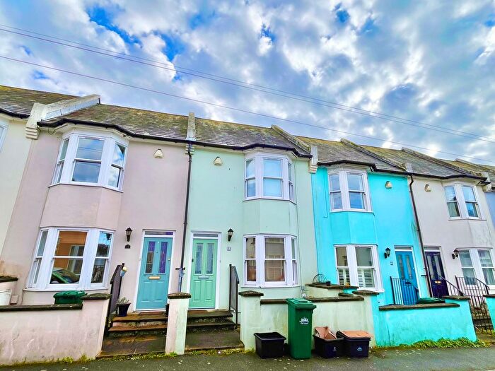 3 Bedroom Terraced House To Rent In Hanover Terrace, Brighton, East Sussex, BN2