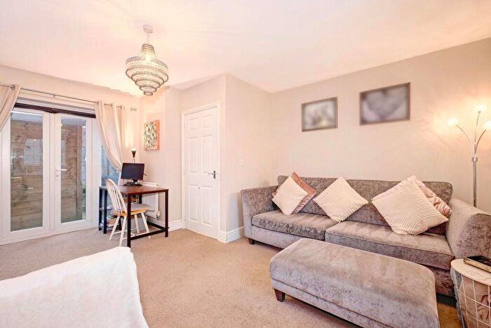 3 Bedroom Terraced House For Sale In Luscombe Avenue, Hellingly, BN27