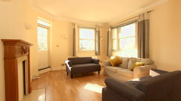 2 Bedroom Apartment To Rent In Queens Grove Court, Queens Grove, London, NW8