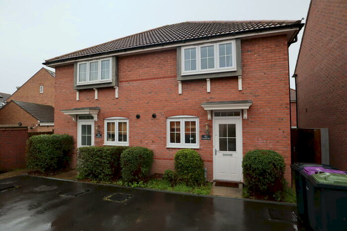 3 Bedroom Semi-Detached House To Rent In Vespasian Way, North Hykeham, LN6