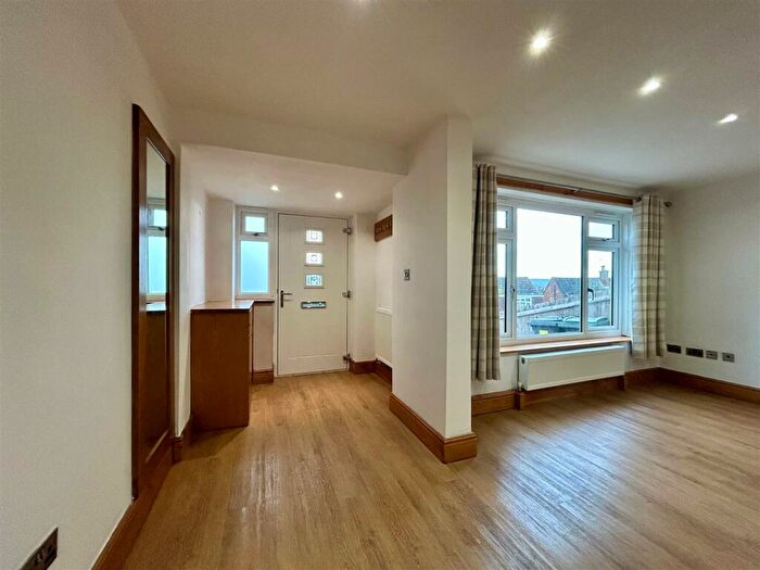House To Rent In Primrose Drive, Ditton, ME20