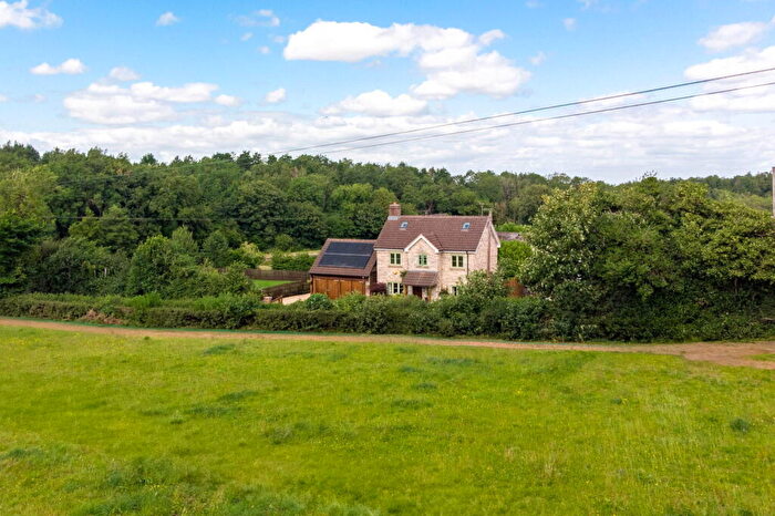 5 Bedroom Detached House For Sale In Mells Lane, Chantry, BA11