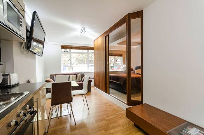 1 Bedroom Flat To Rent In Sloane Avenue, Chelsea, London, SW3