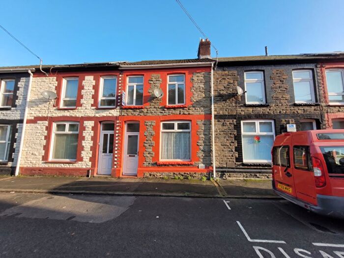 3 Bedroom Terraced House To Rent In Railway Street, Llanhilleth, Abertillery, NP13